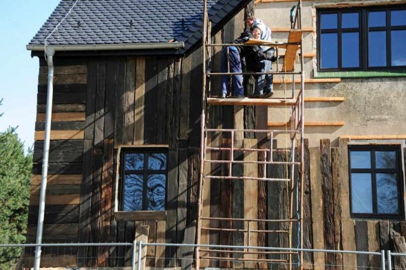 ancient-wood-facade