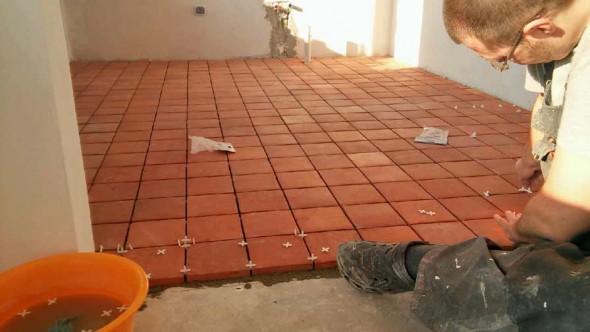 ceramic-floor-brick-tiles