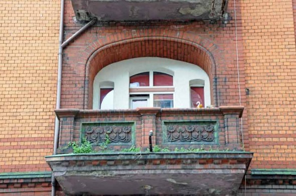 neogothic-brick-fassade