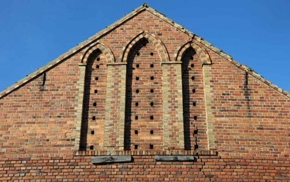 brick-old-barn-europe